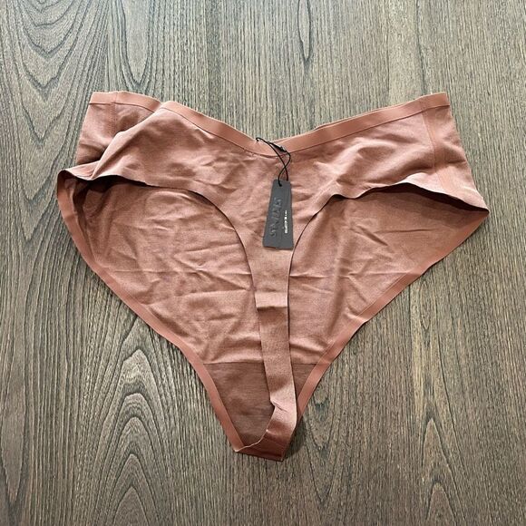 NWT Skims Power Mesh Mid Waist Thong Cocoa Size 4X - Picture 4 of 4